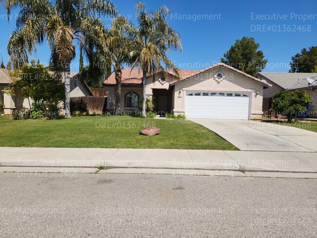 Primary Photo - 4 bedroom, 2 bathroom home located in East...