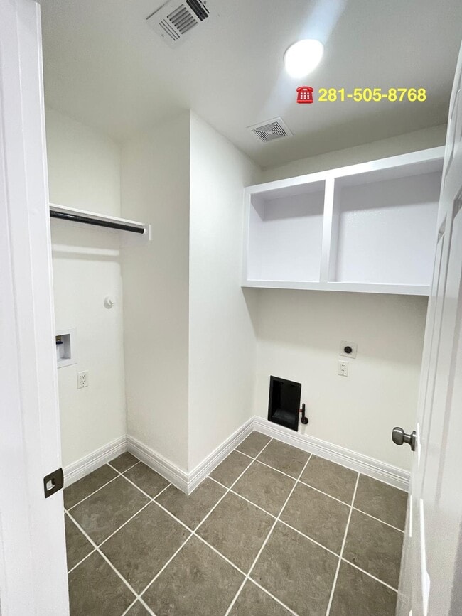 Building Photo - 7510 Golden Thistle Ln