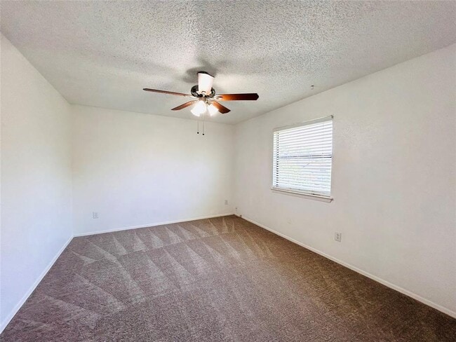 Building Photo - 8800 Clearbrook Trail