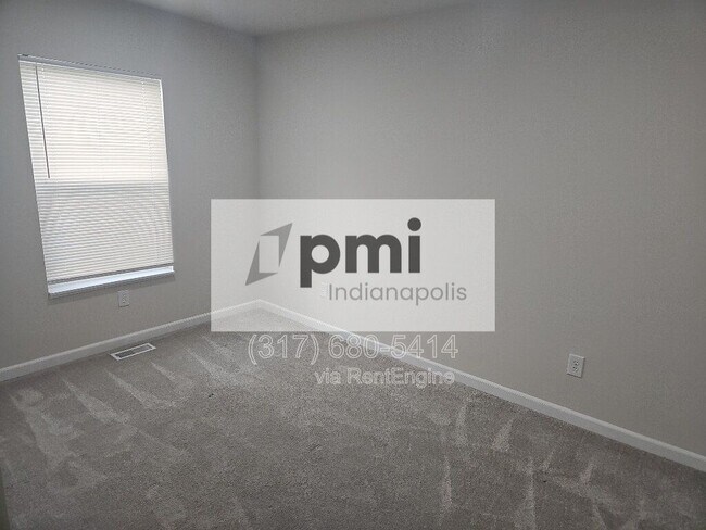Building Photo - 2828 N Park Ave