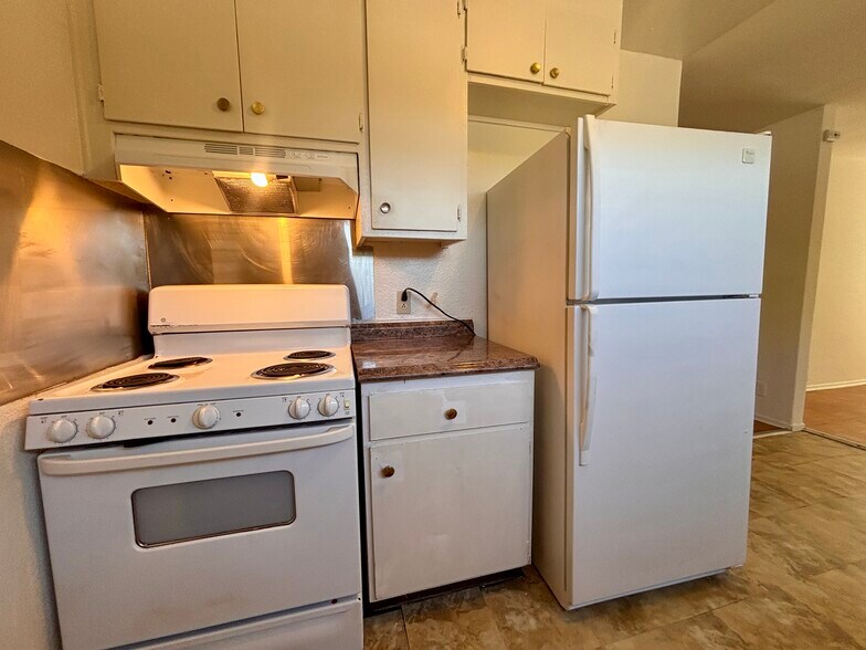 Building Photo - 8522 MacArthur Blvd