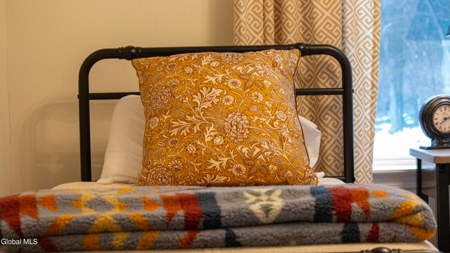 Building Photo - 134 Pickle Hill Rd