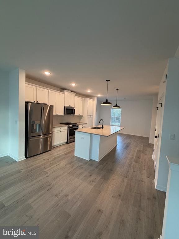 Building Photo - 40 Basswood St