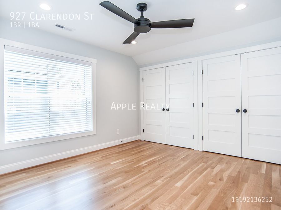 Building Photo - 927 Clarendon St