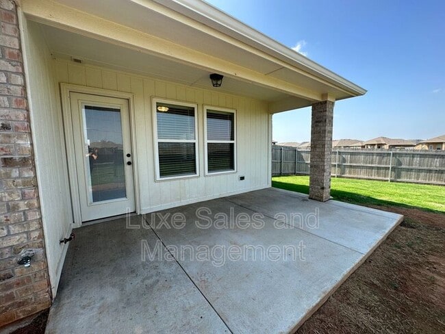 Building Photo - 15749 Potomac Dr