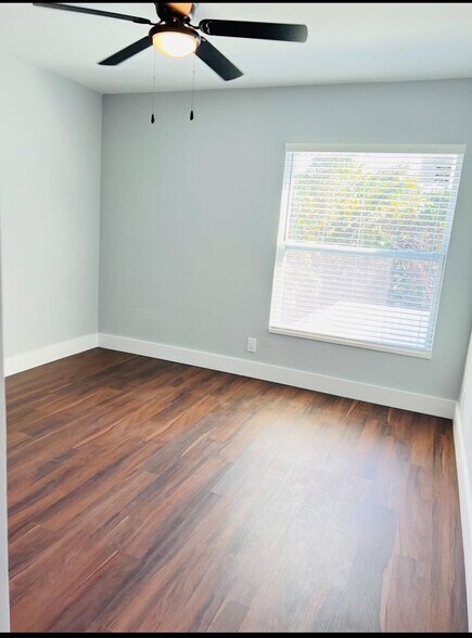 Building Photo - 314 Sunshine Dr