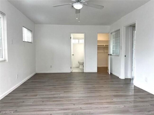 Building Photo - 3 br, 2 bath House - 9000 Sylmar Ave