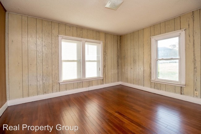 Building Photo - 1515 Bouchelle Ave