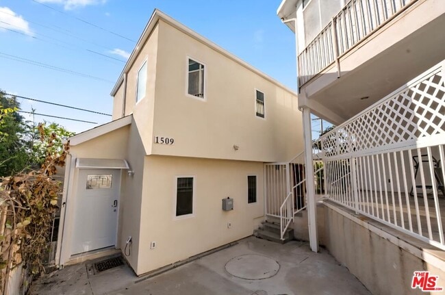 Building Photo - 1509 Edris Dr