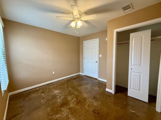 Building Photo - 3 Bedroom/2 Bathroom Home in Paragould AR - $1,350/month