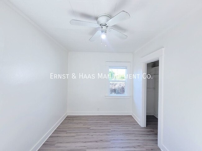 Building Photo - 2068 Linden Ave