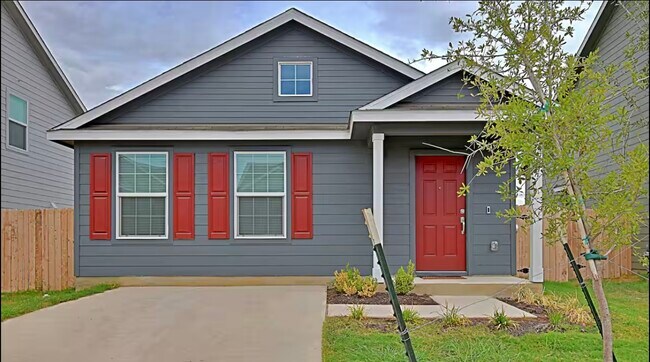 Building Photo - 13524 Knights Br Dr
