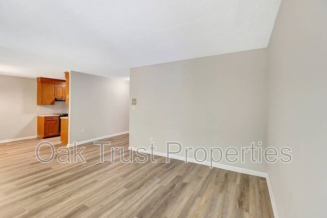 Building Photo - 4428 N Shirley Dr