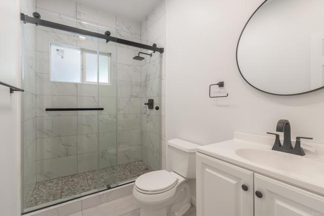 Building Photo - 593 Vista Miranda