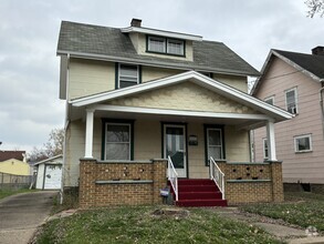 Building Photo - 2822 Daleford Ave NE