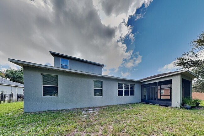 Building Photo - 124 Magneta Loop