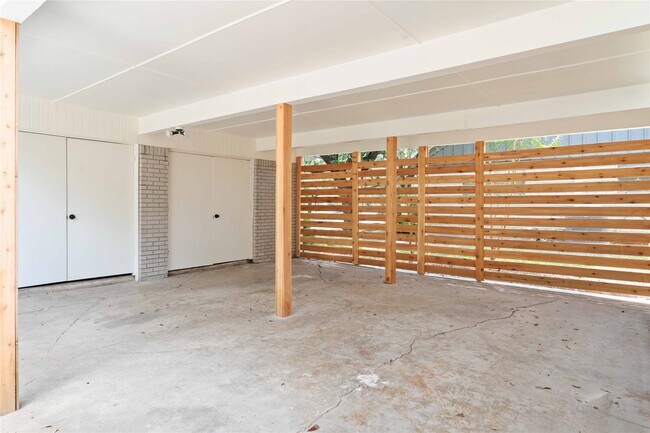 Building Photo - 5722 W Bellfort Ave