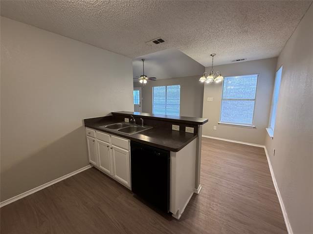 Building Photo - 9636 Stonewood Dr