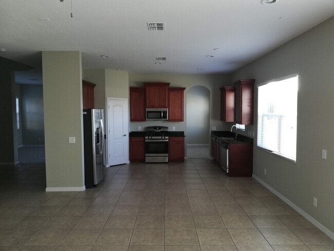 Building Photo - 19909 Tamiami Ave