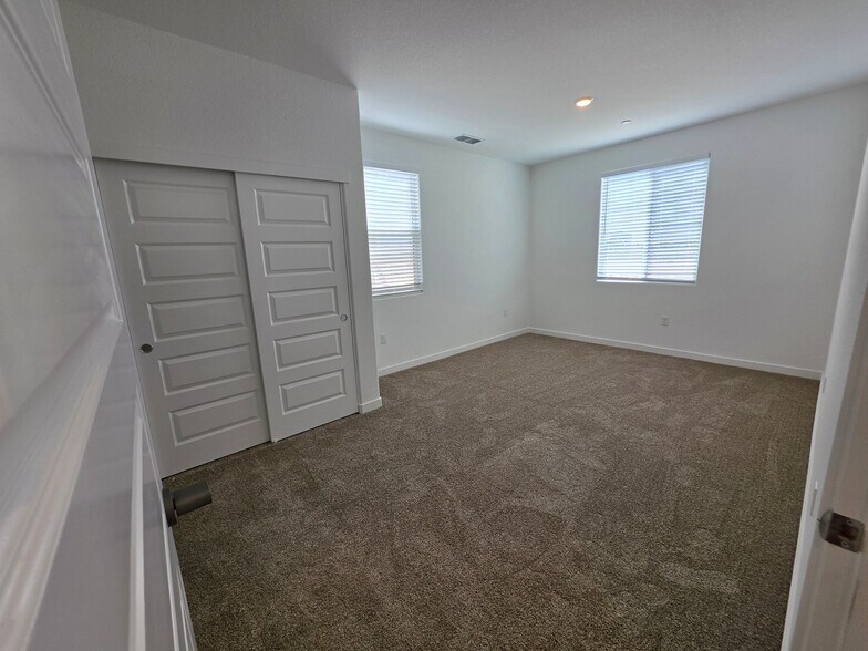Building Photo - 10221 Terra Franca Wy