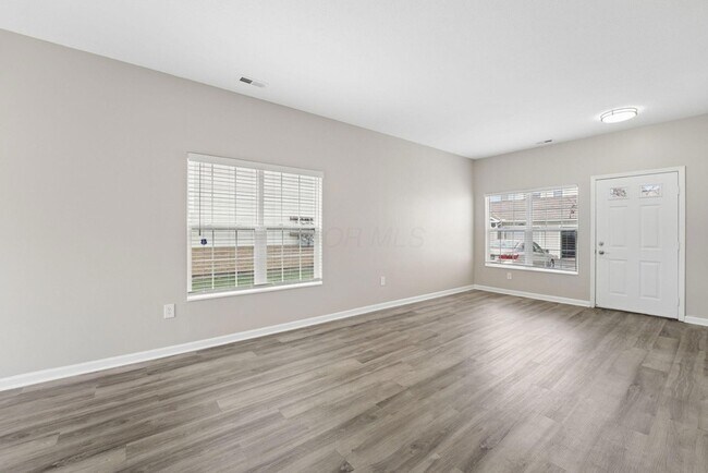 Building Photo - 7621 Lorimar Dr
