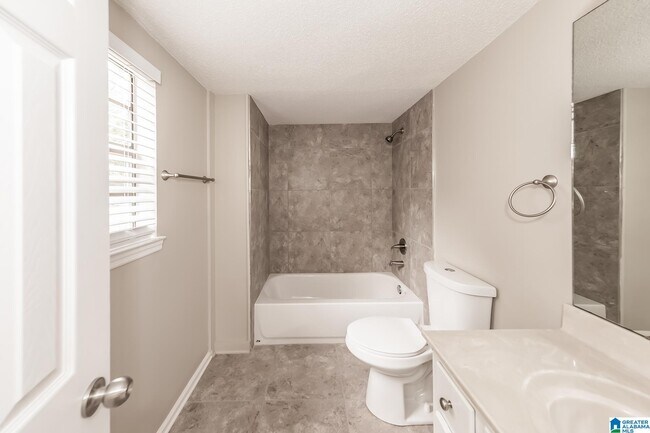 Building Photo - 6446 Freda Dr