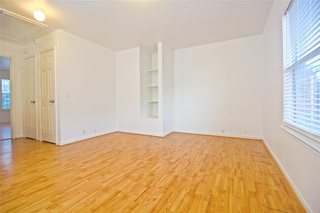 Building Photo - 17627 S Summit Canyon Dr
