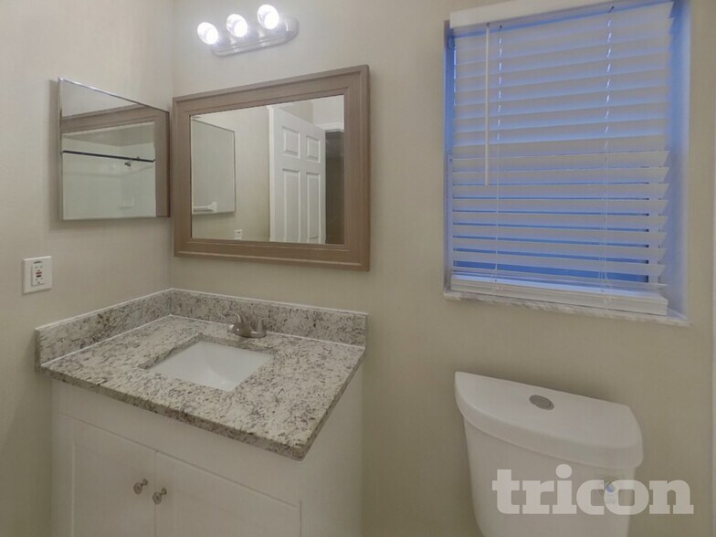 Building Photo - 744 Tranquility St