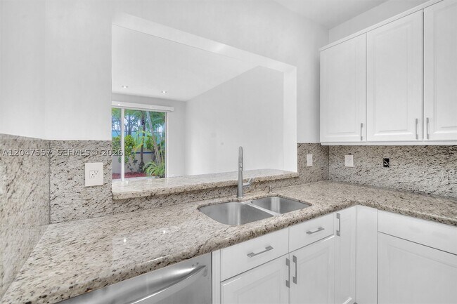 Building Photo - 21391 Marina Cove Cir