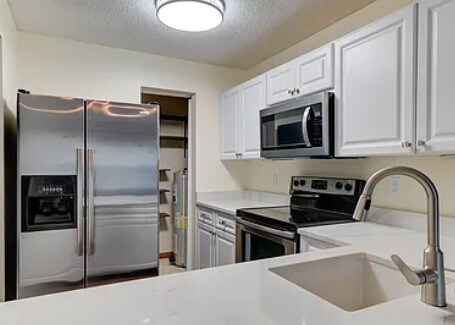 Building Photo - 504 Greenwich Dr