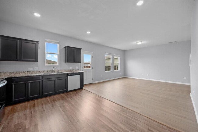 Building Photo - 320 Bell Rings Dr