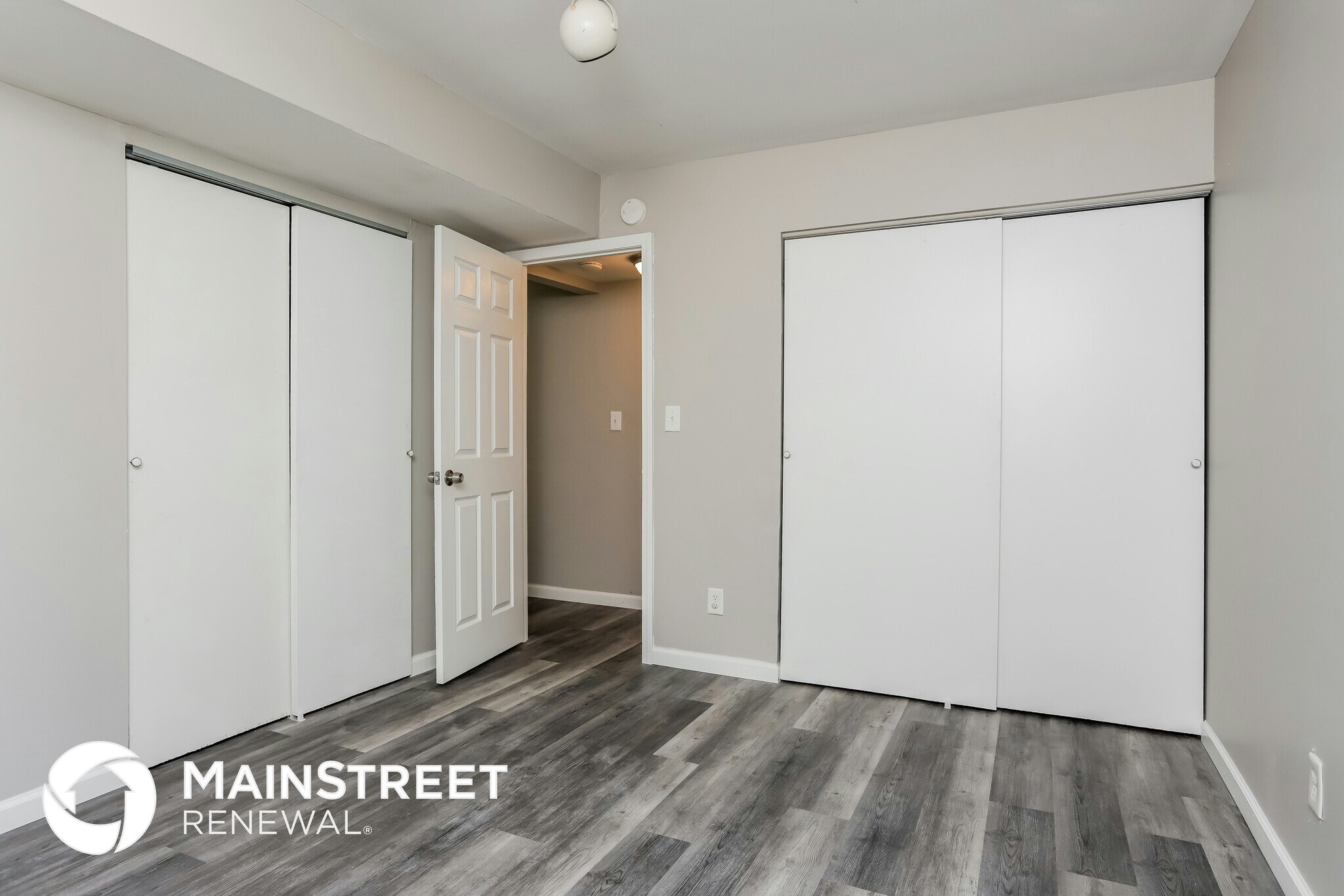 Building Photo - 448 Far Hill Dr