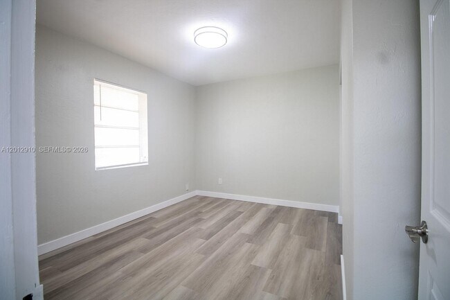 Building Photo - 5860 SW 9th St