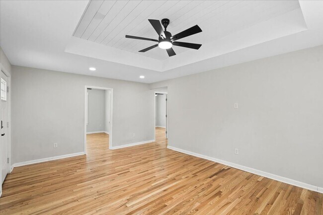Building Photo - 112 McCary St