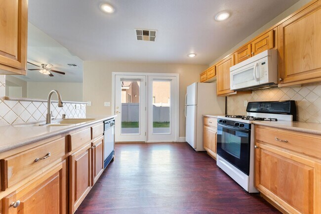 Building Photo - Spacious 3-Bed, 2-Bath Home with All Appliances Included!