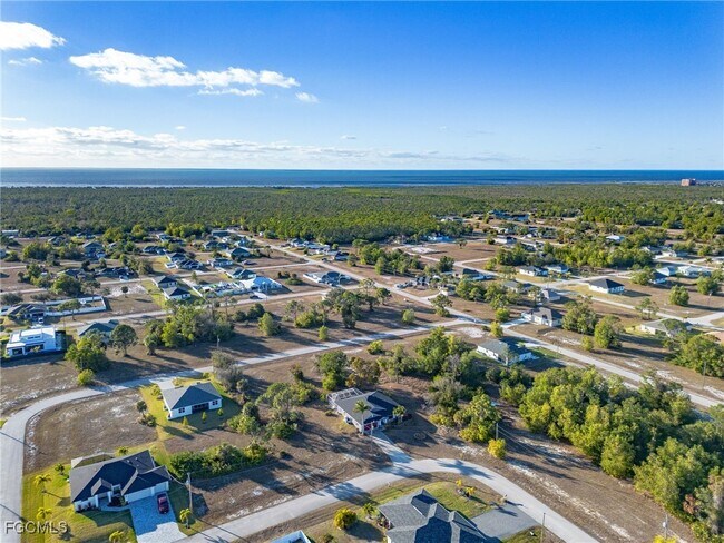 Building Photo - 4212 NW 37th Ave