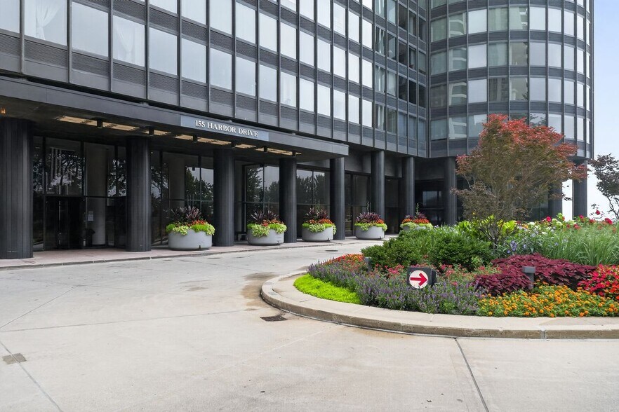 Building Photo - 155 N Harbor Dr
