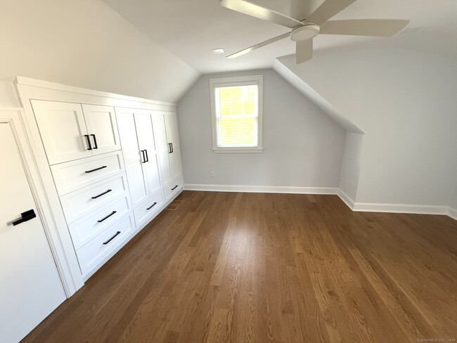 Building Photo - 1 Sandy Way