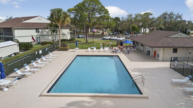Building Photo - 6313 Chasewood Dr
