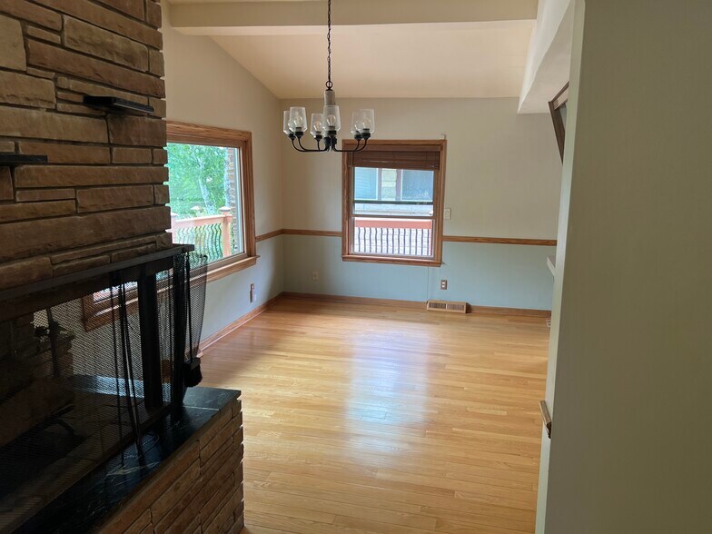Dining Room - 3455 E Lunham Ave