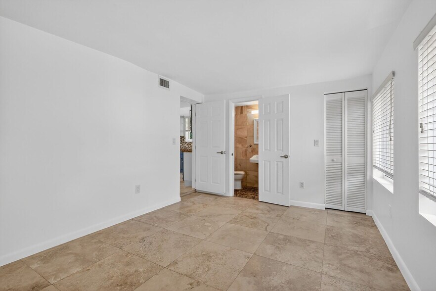 Bedroom 2 - 825 NE 120th St