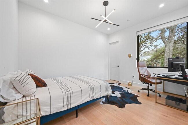 Building Photo - 308 Briarwood Trail