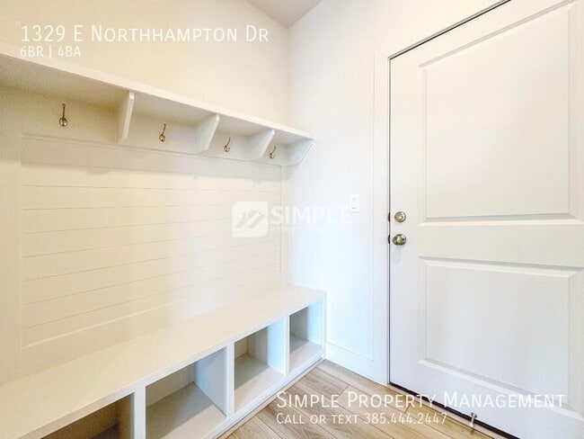 Building Photo - 1329 Northhampton Dr