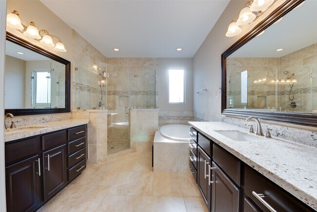 Building Photo - 6105 Stillman St