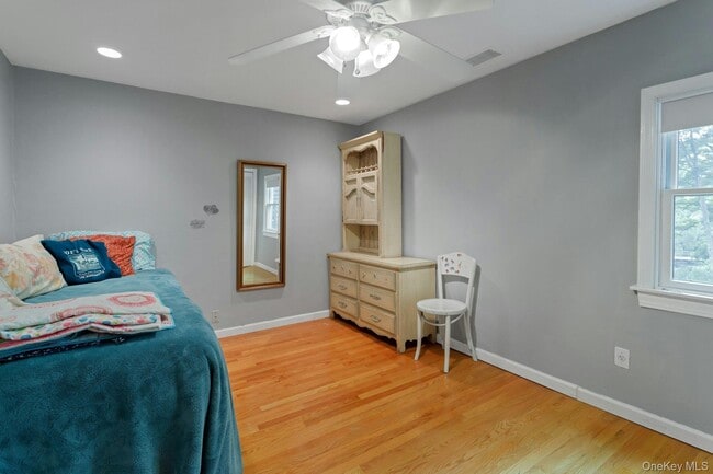 Building Photo - 934 Peekskill Hollow Rd