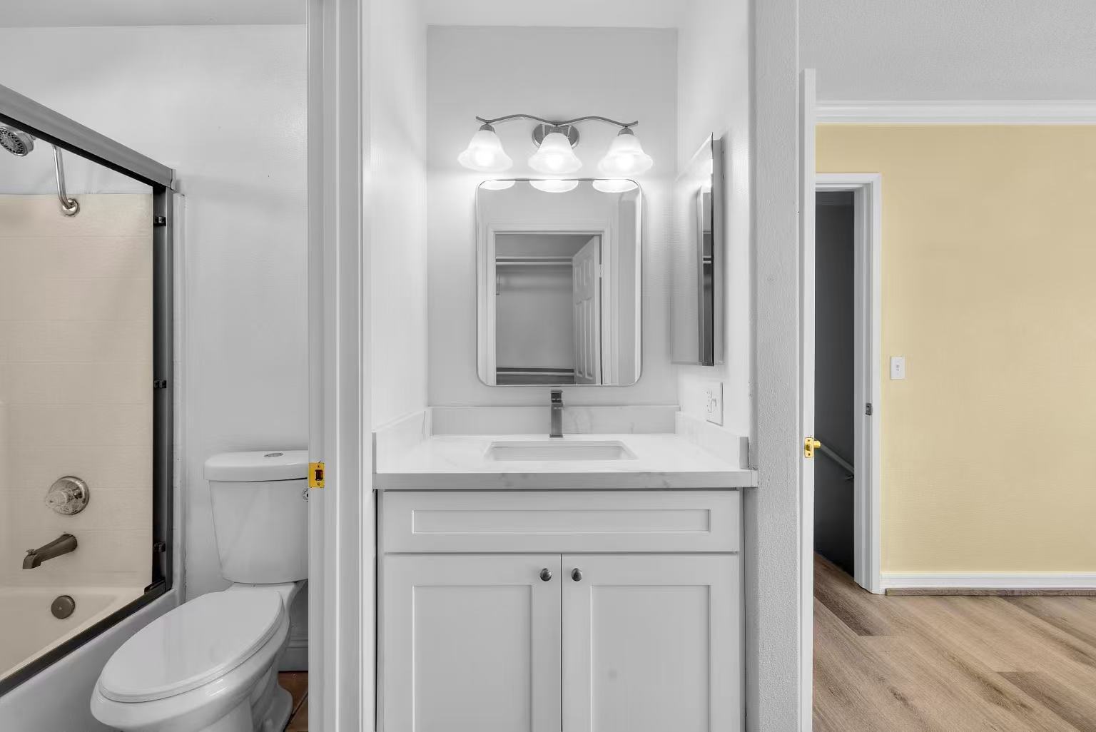 Building Photo - 3831 1/4 Bresee Ave