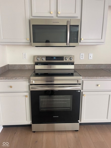 Building Photo - 1051 Taurus Ct