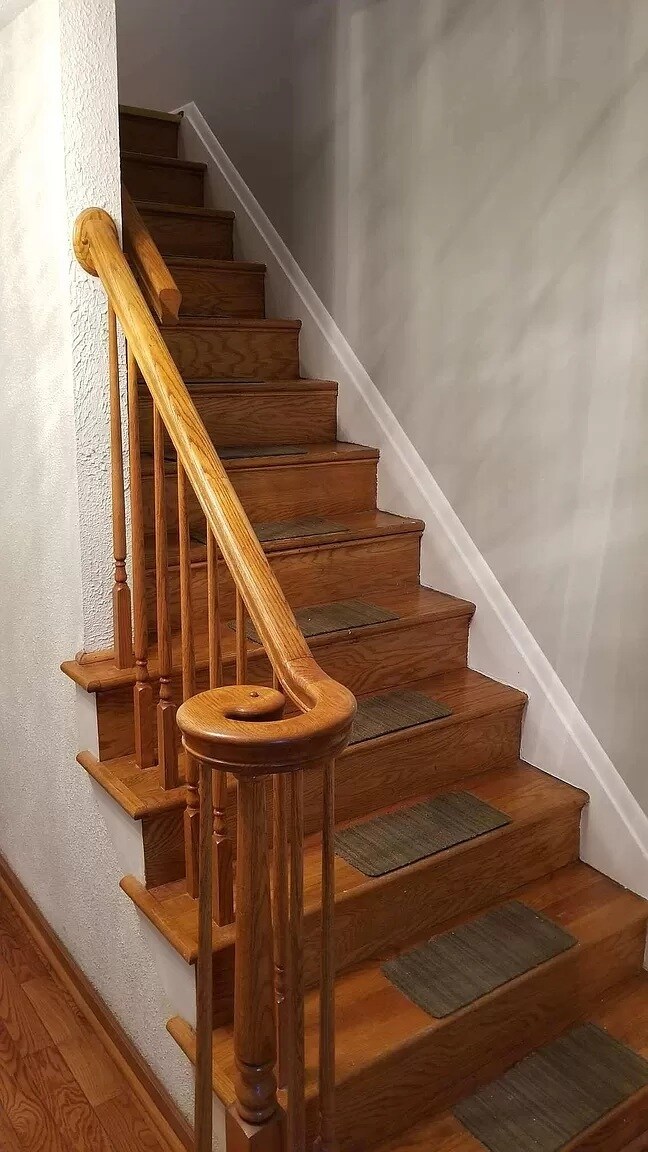 Building Photo - 1628 Sheffield Dr