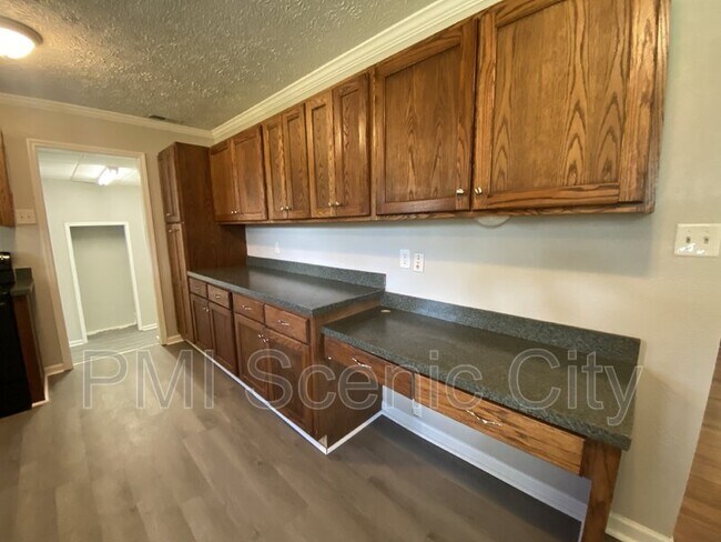 Building Photo - 168 Reynolds Dr