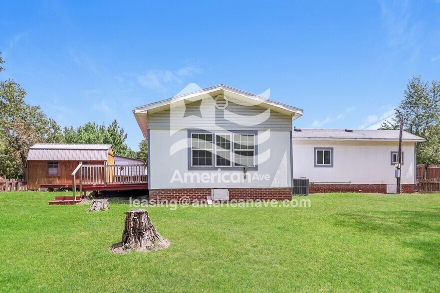 Building Photo - 216 McFayden Dr